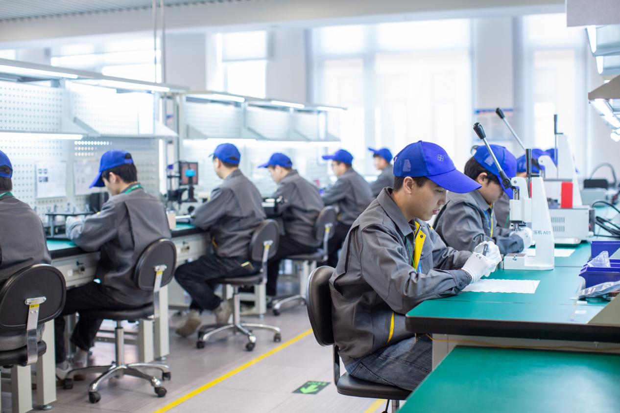 突破 “最后一厘米”！曦诺未来万台灵巧手订单开启交付时代