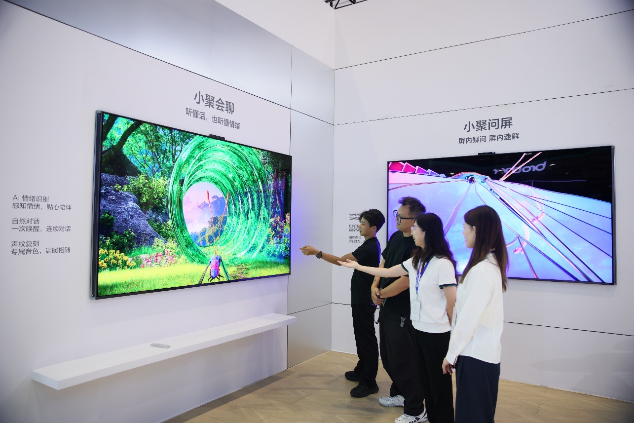 青岛电博会两大看点:海信家庭智能伴侣级JUOS登场,RGB开启原生色彩时代 青岛电博会两大看点:海信家庭智能伴侣级JUOS登场,RGB开启原生色彩时代